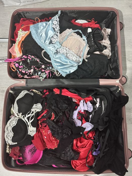 Lot lenjerie intima 50 de bucati