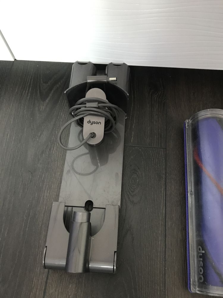 Dyson V7 Total Clean