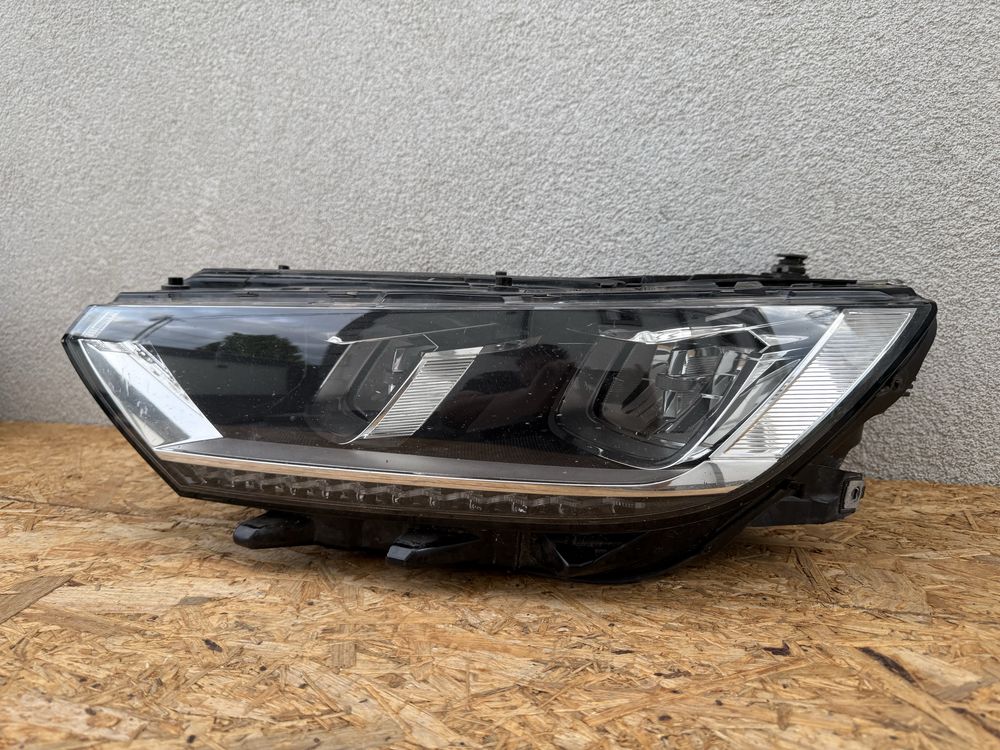 Far stanga VW Passat B8 Full LED Original Europa