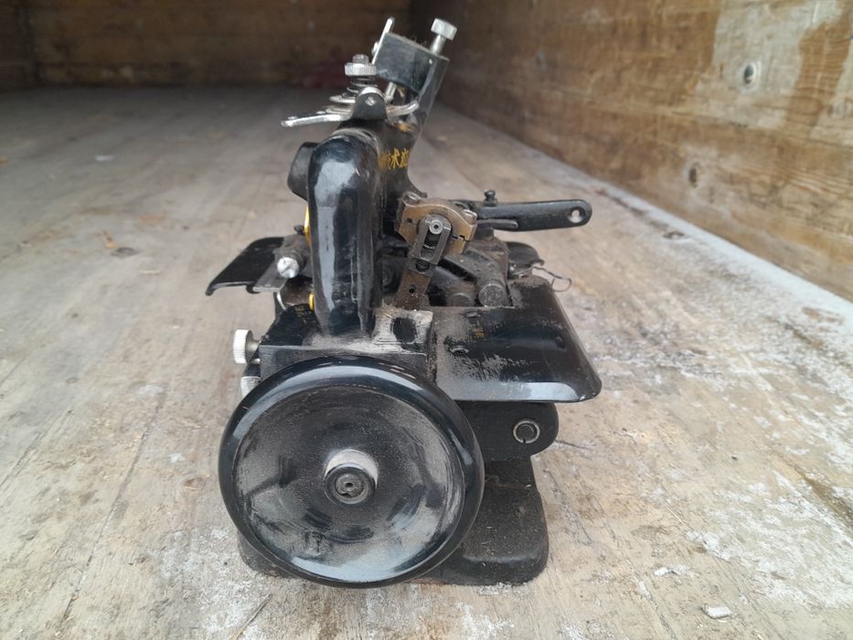 Оверлог В ОТЛИЧНОМ состоянии