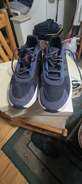 Спортни обувки Ozelle с велур .