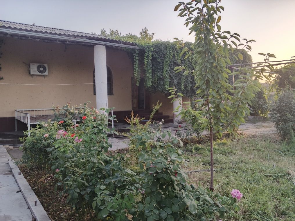 34 sotixli hovli sotiladi