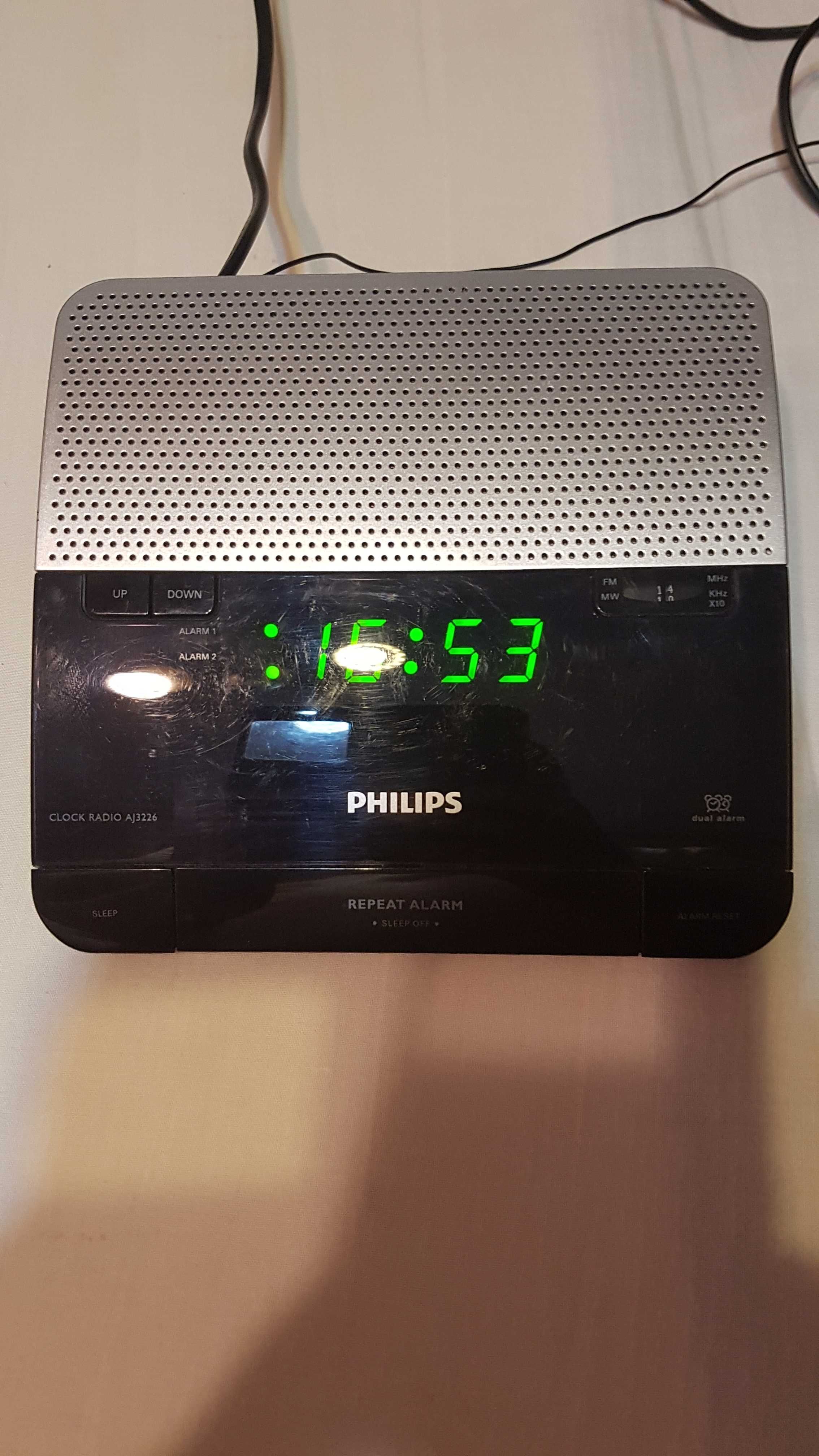 Radio cu ceas Philips