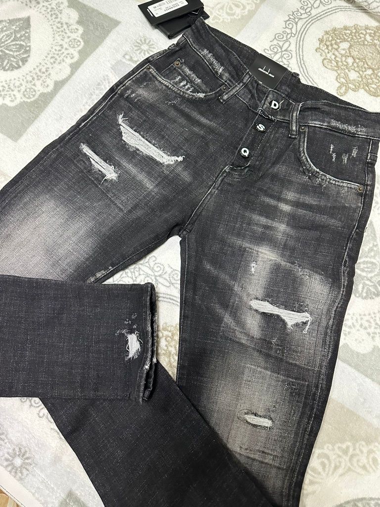 Blugi Dsquared2 dama  model nou