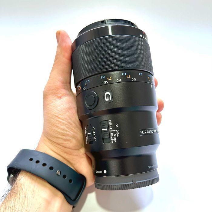 Фотоаппарат Sony A7 III Body и объектив Sony FE 90mm f/2.8 Macro G OSS