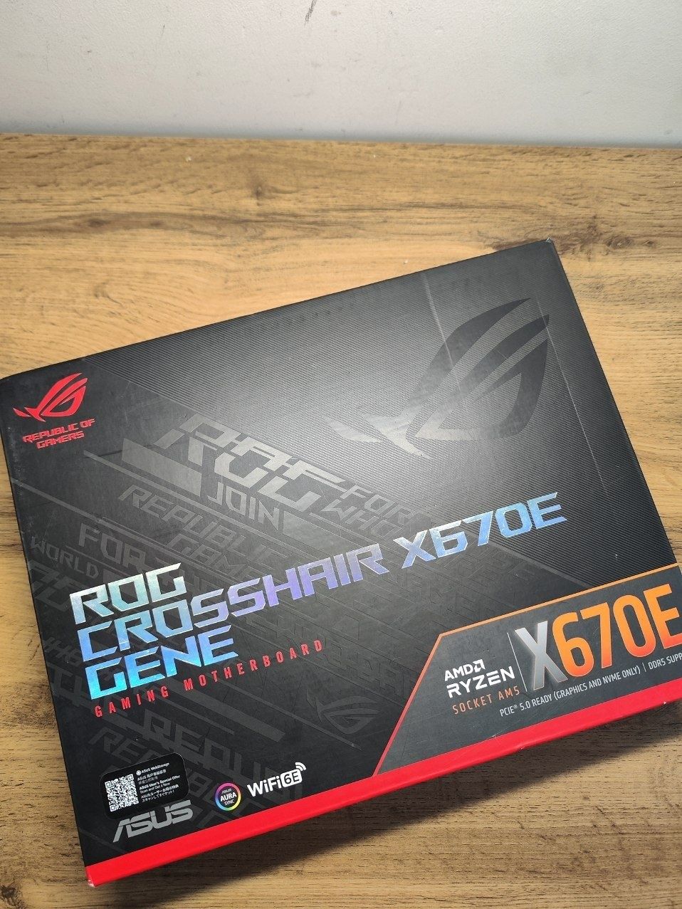 Asus ROG Crosshair X670E Gene