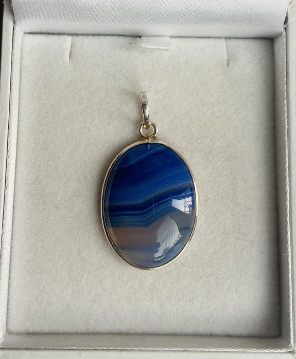 Pandantiv din argint cu agata.