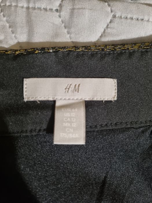 Fusta scurtă strălucitoare H&M