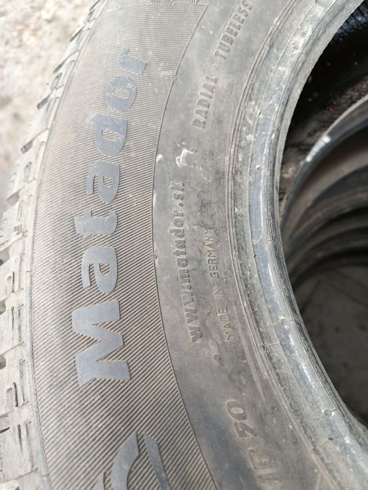 Шины зимние шипованные 225/70/16