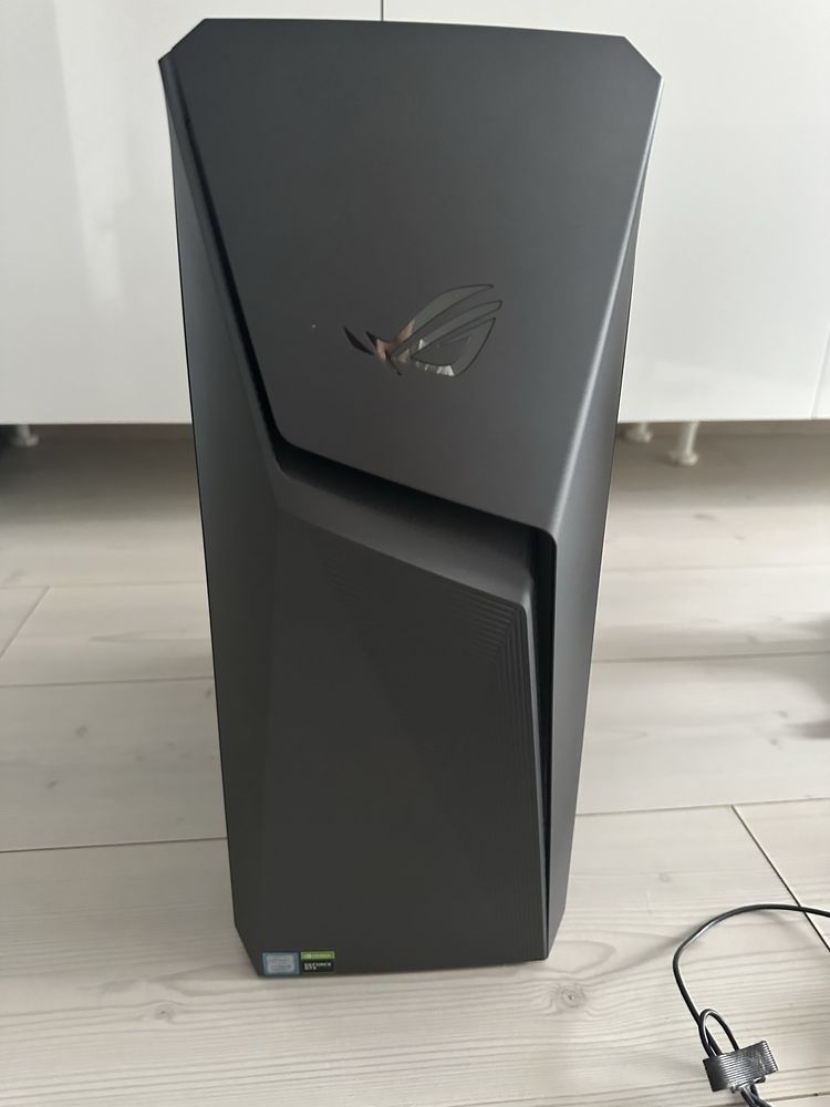 Sistem Gaming ASUS ROG+Monitor curbat DELL