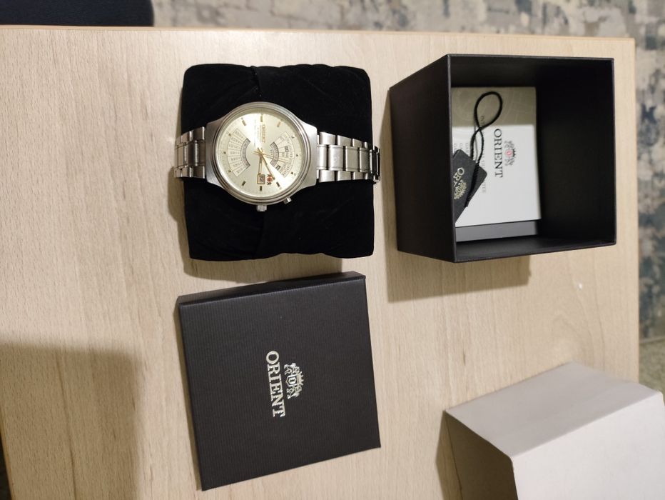 Продаются ручные часы Ориент. Оригинал