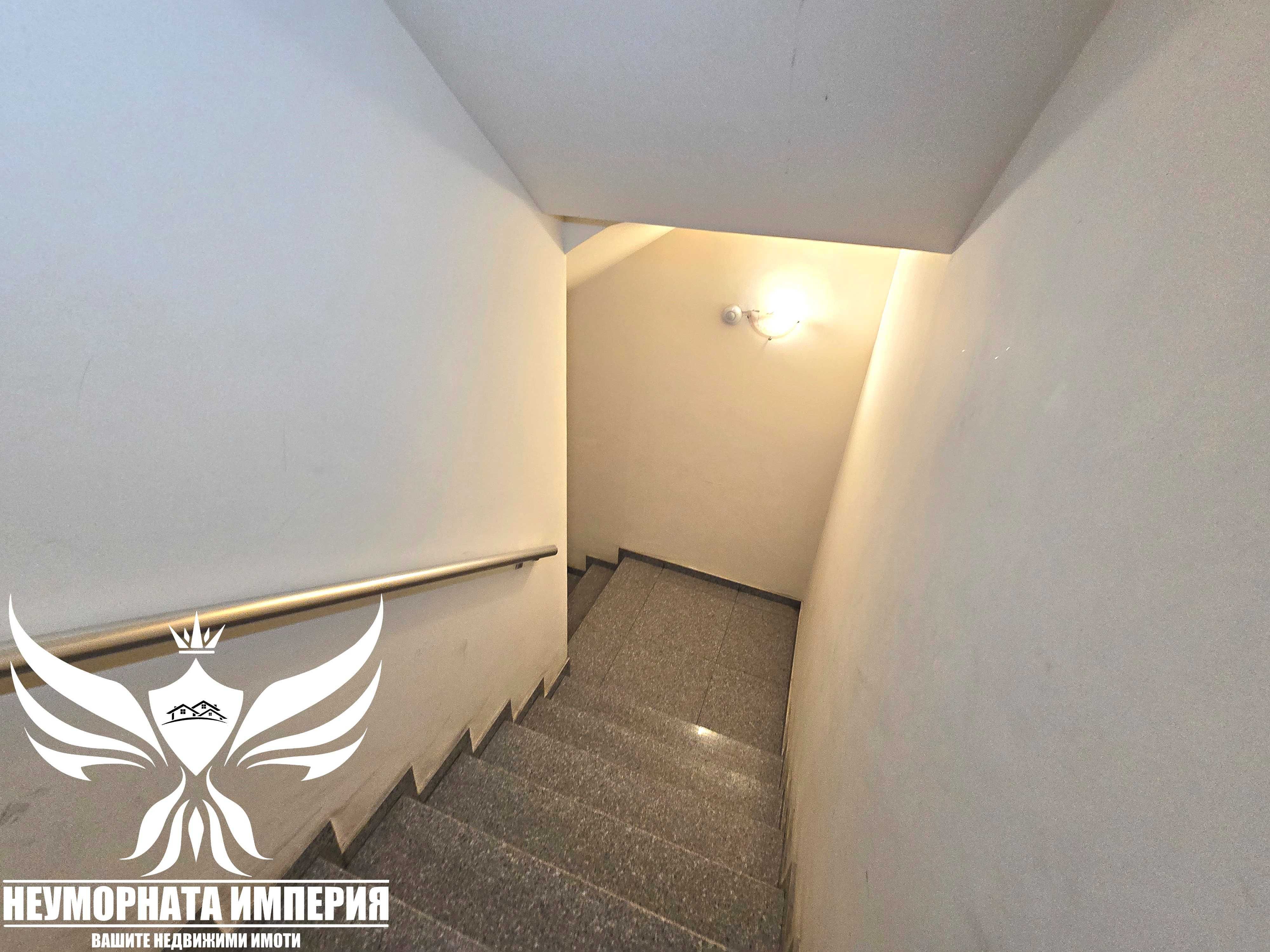 Продавам нов двустаен апартамент 87кв в Асеновград, широк център