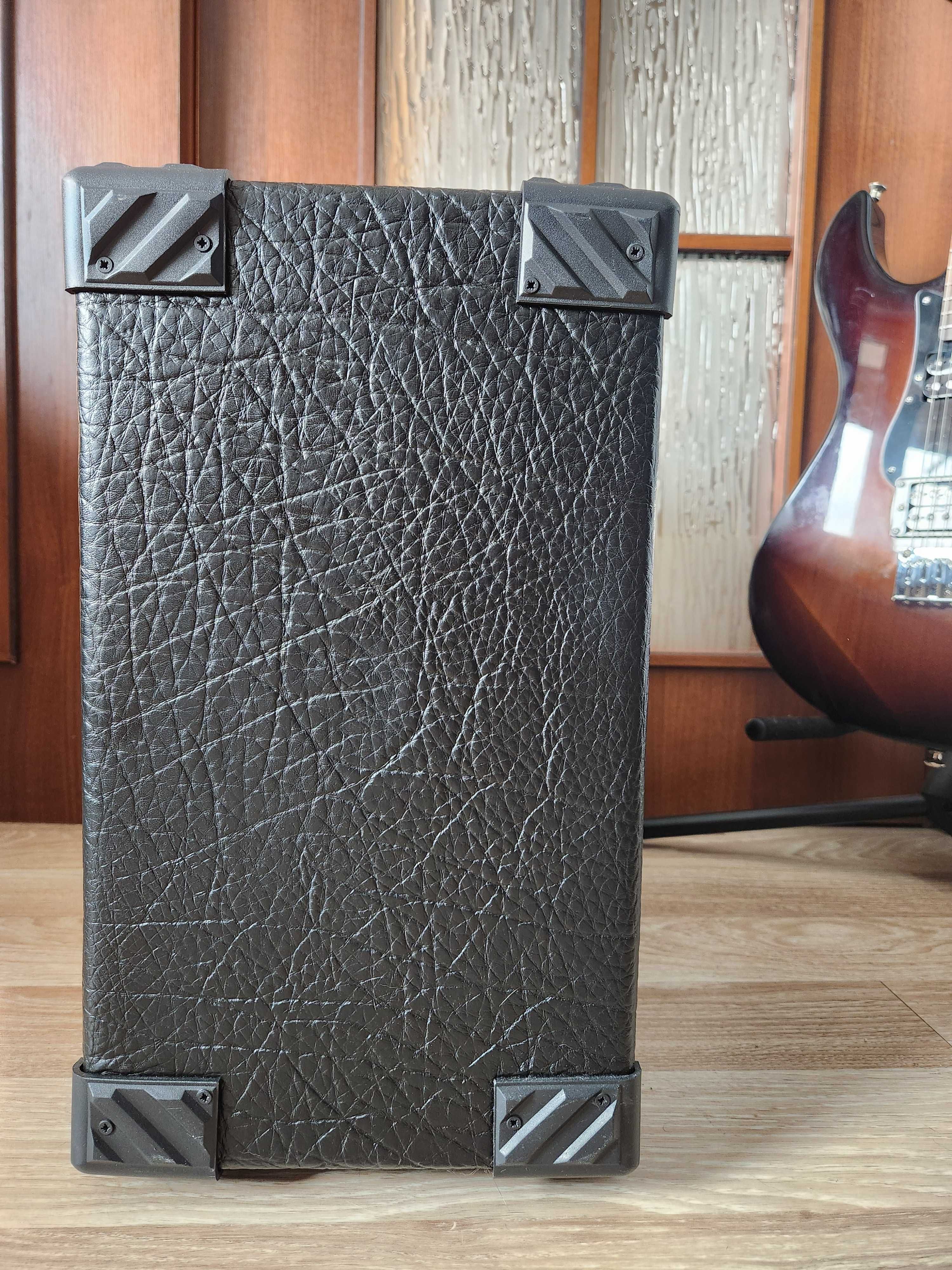 Китарно комбо кубе-30W Invader UK 10"
