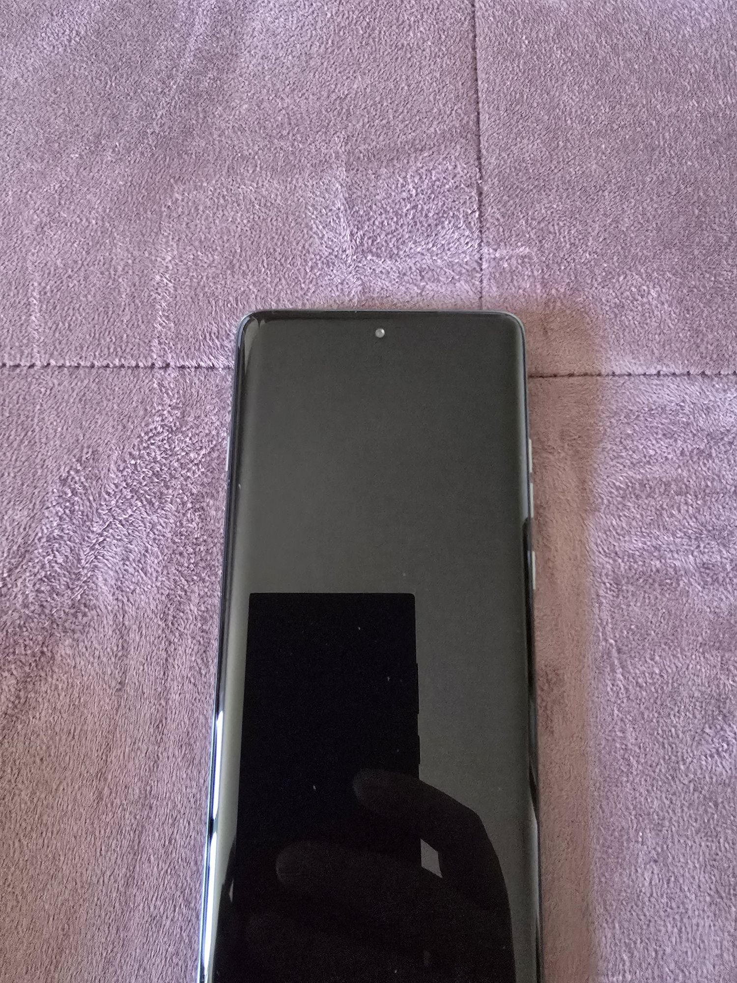 КАТО НОВ!! Motorola Edge 60 PRO Shadow Green 12 GB RAM с 36м. гаранция