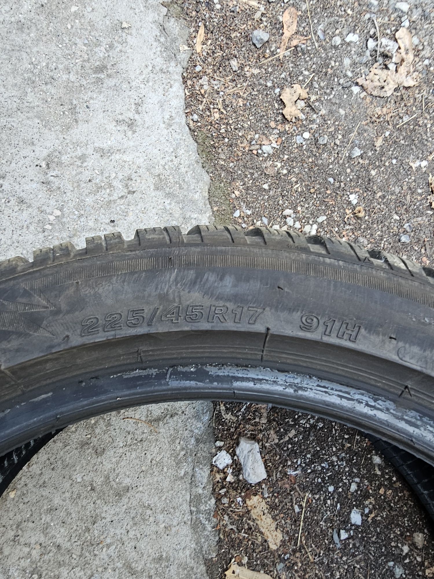 Гуми Bridgestone Blizzak LM005 225/45/17
