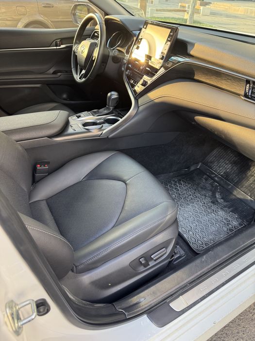 Toyota Camry 75 2023