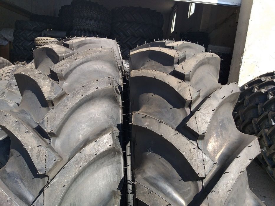 Cauciucuri noi 14.9 28 MRL cu 8ply anvelope tractor 445 fiat spate