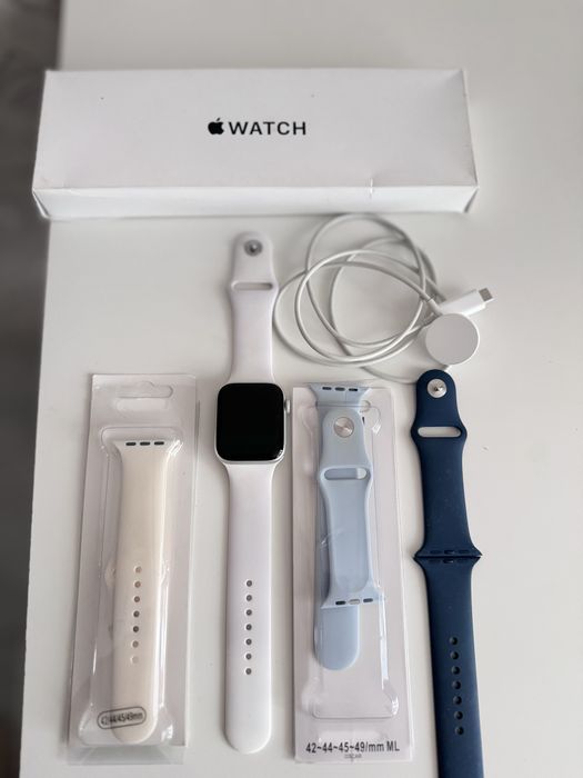 Apple Watch SE 2 поколения 44 mm, цвет Silver