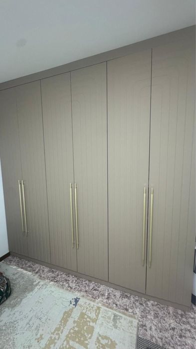 Продается срочно шкаф