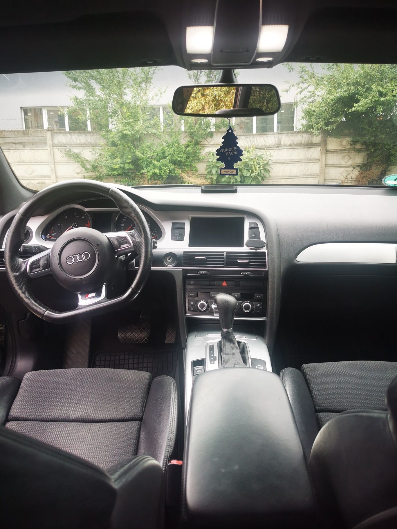 Vând Audi A6C6 2.0 S-line 2011