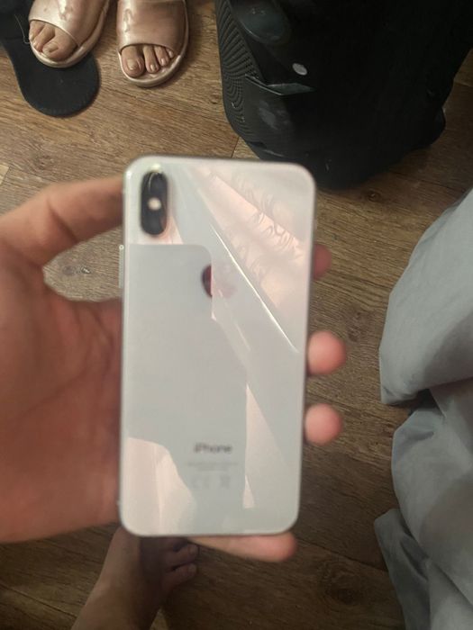 Продам айфон х срочно