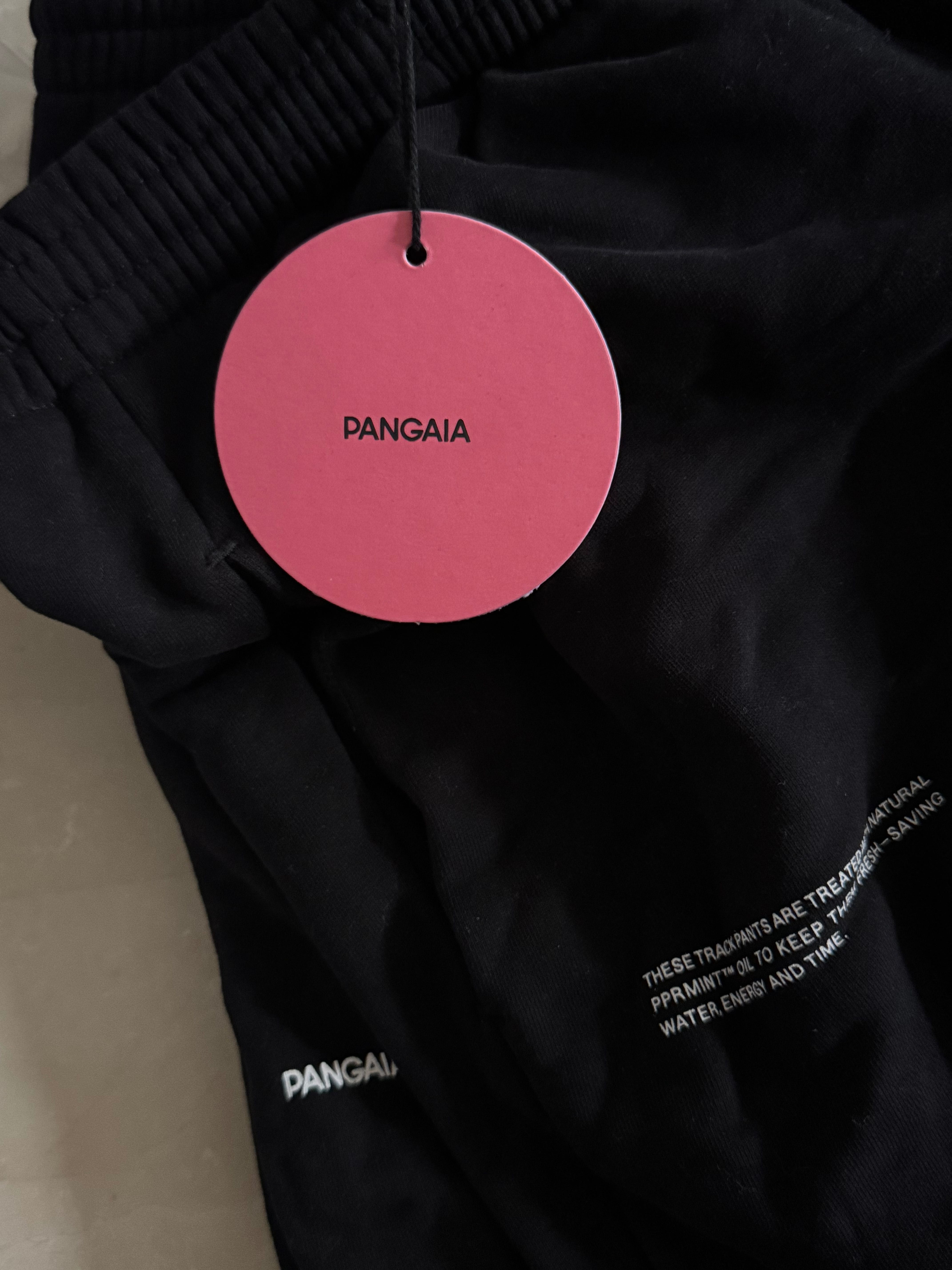 Чисто нов Сет Pangaia