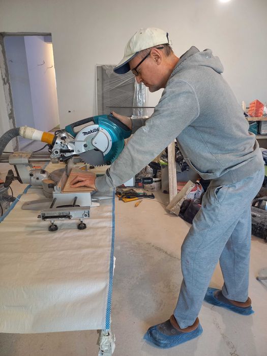 Укладка ламината, кварцвинила и панели SPC