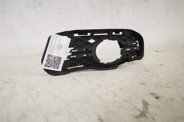 Оригинална лява решетка за фар за Мерцедес-Бенц / Mercedes-Benz C-Clas