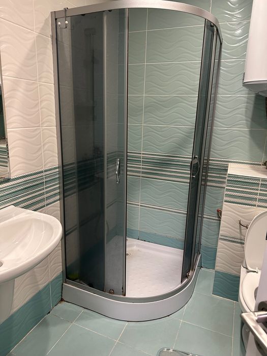 Подарявам душ кабина