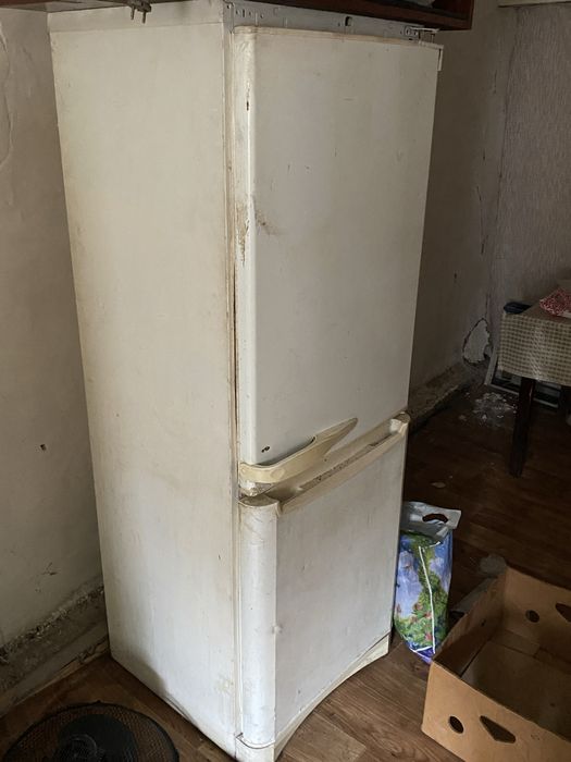 Продам холодильники