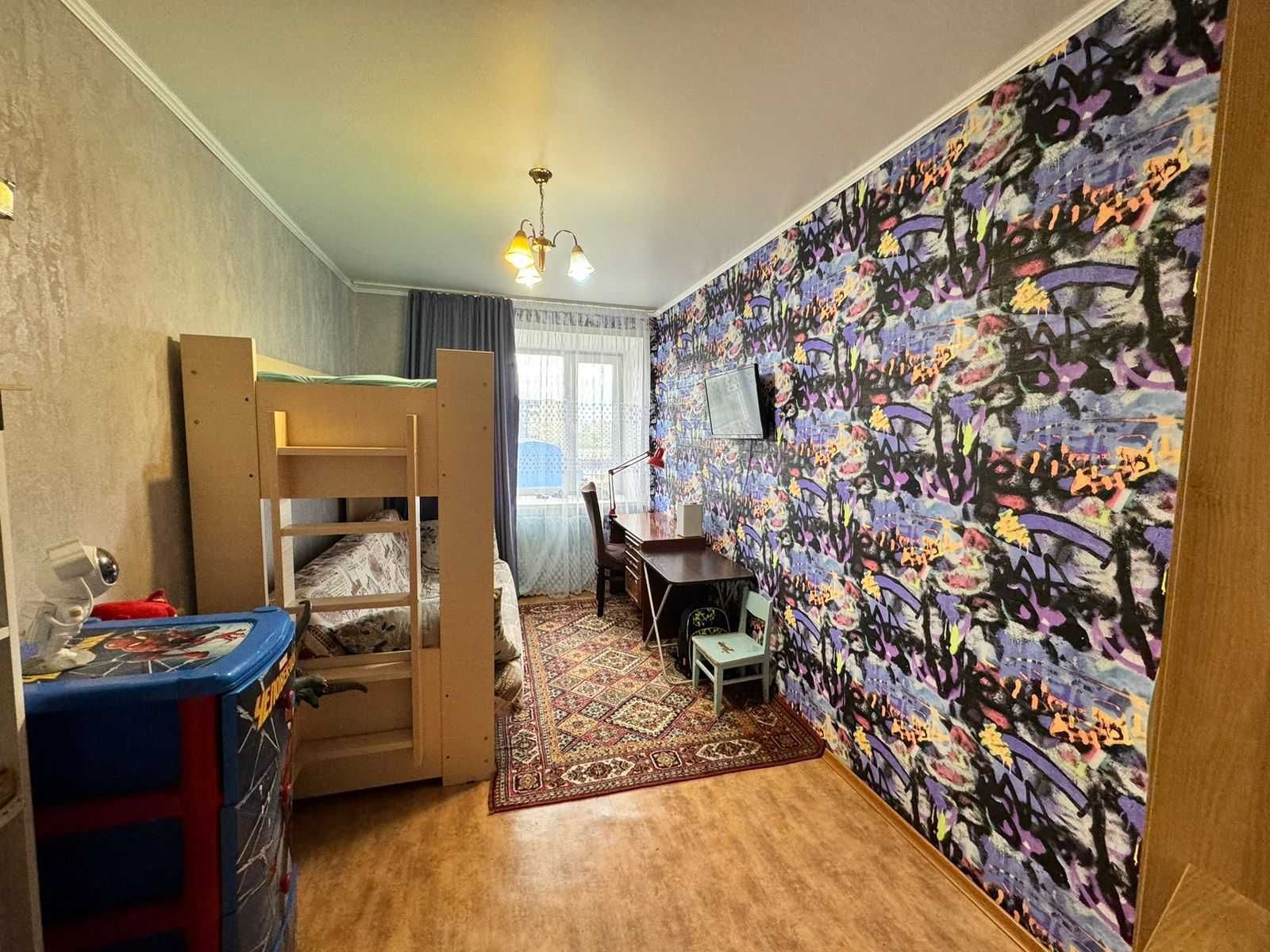 Продаём 4 комн. кв. - ул. Гапеева 7 (30 мкр.)
