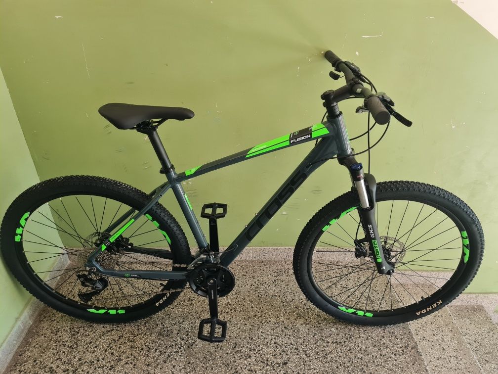 ПРОДАВАМ ЧИСТО НОВ Cross Fusion 9 27.5 алуминиев велосипед/колело