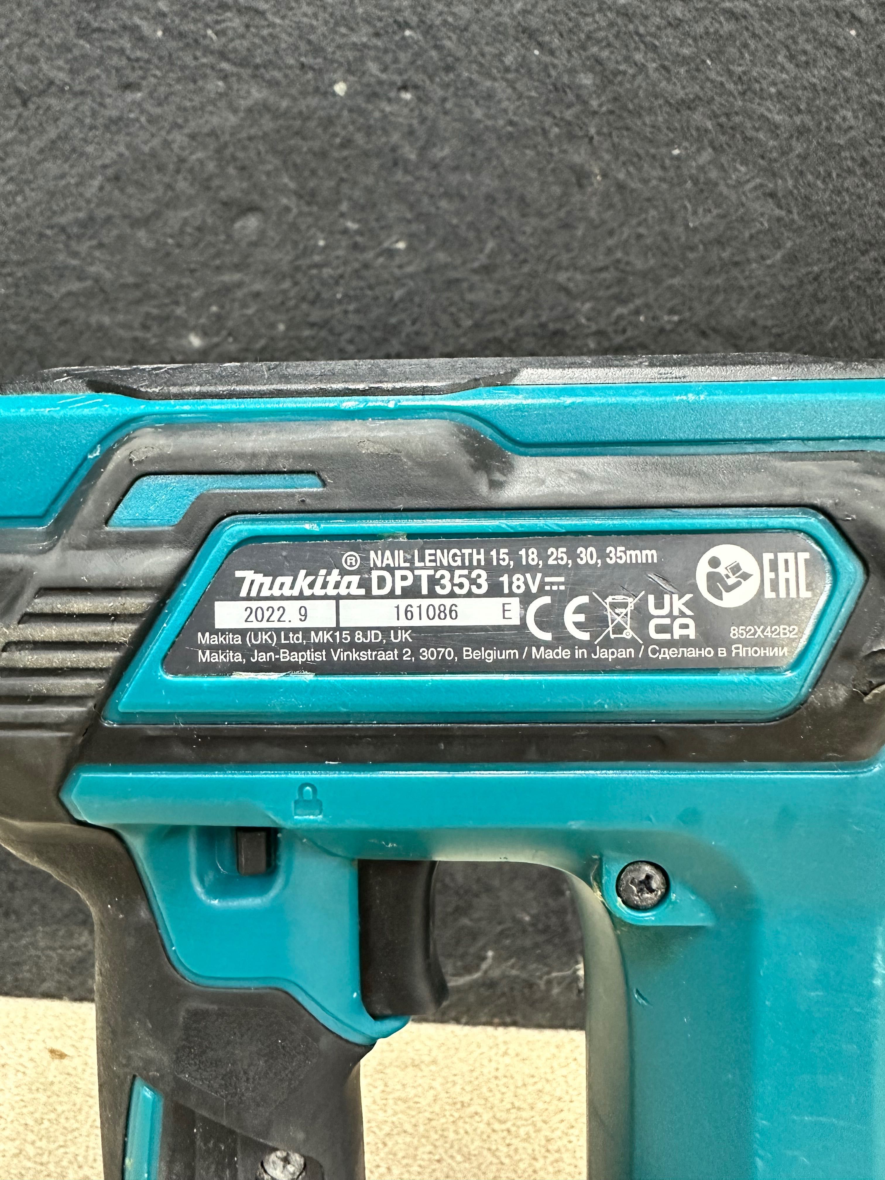 Акумулаторен такер за игли Makita DPT353  LXT 18V 15-35мм