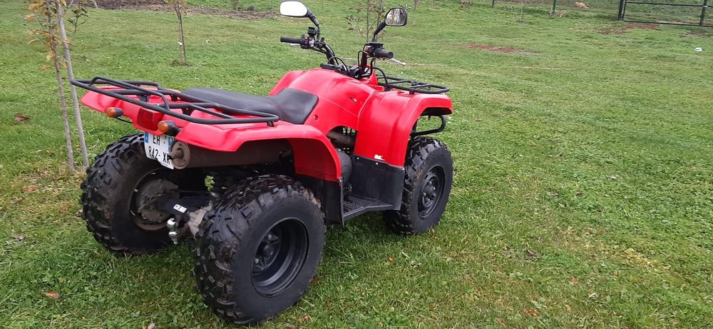 Vând ATV Yamaha Grizzly 350cc 4x4