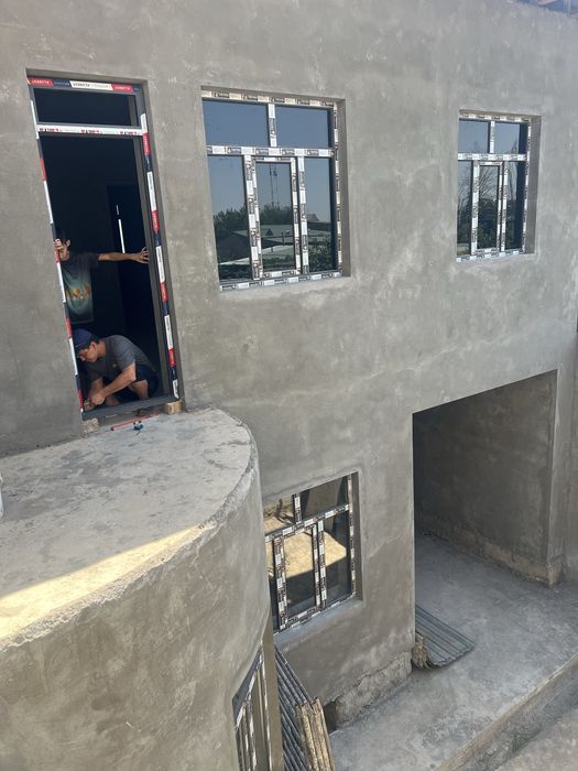 Участка Сотилади янги курилган Срочно нарх Сергели бетонка Янгихайот