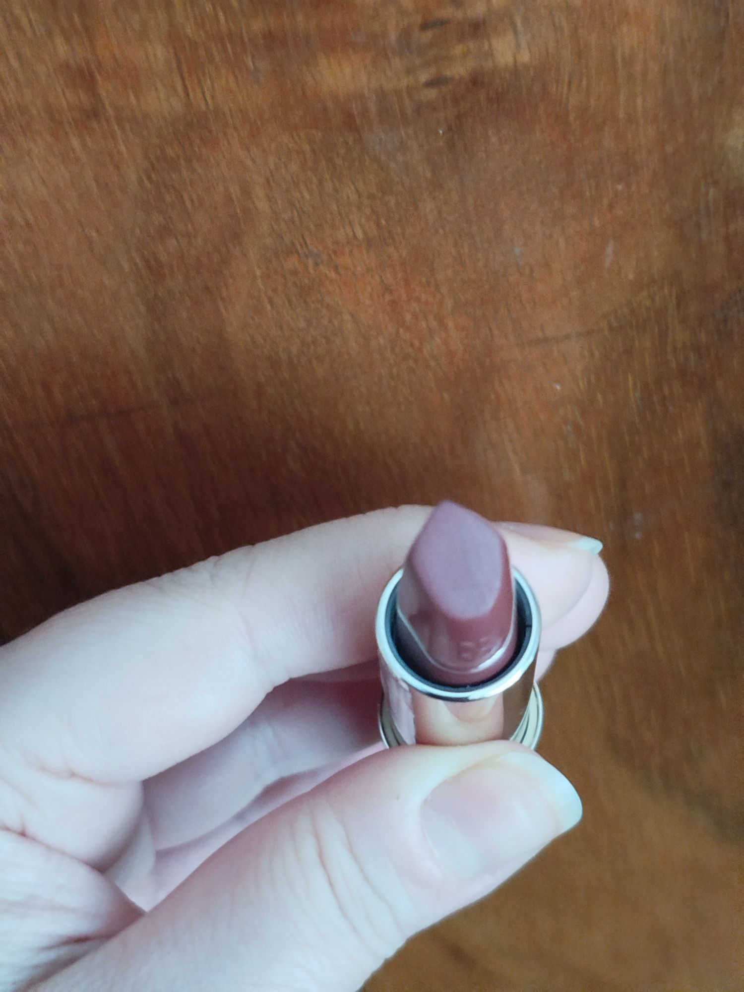 Червила нови, Ofra, Huda, Fenty