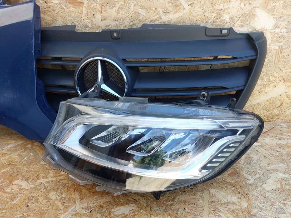 Far stanga grila aripa stanga mercedes sprinter w907 w910 full led