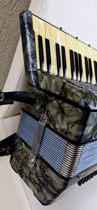 Acordeon Hohner 120 basi