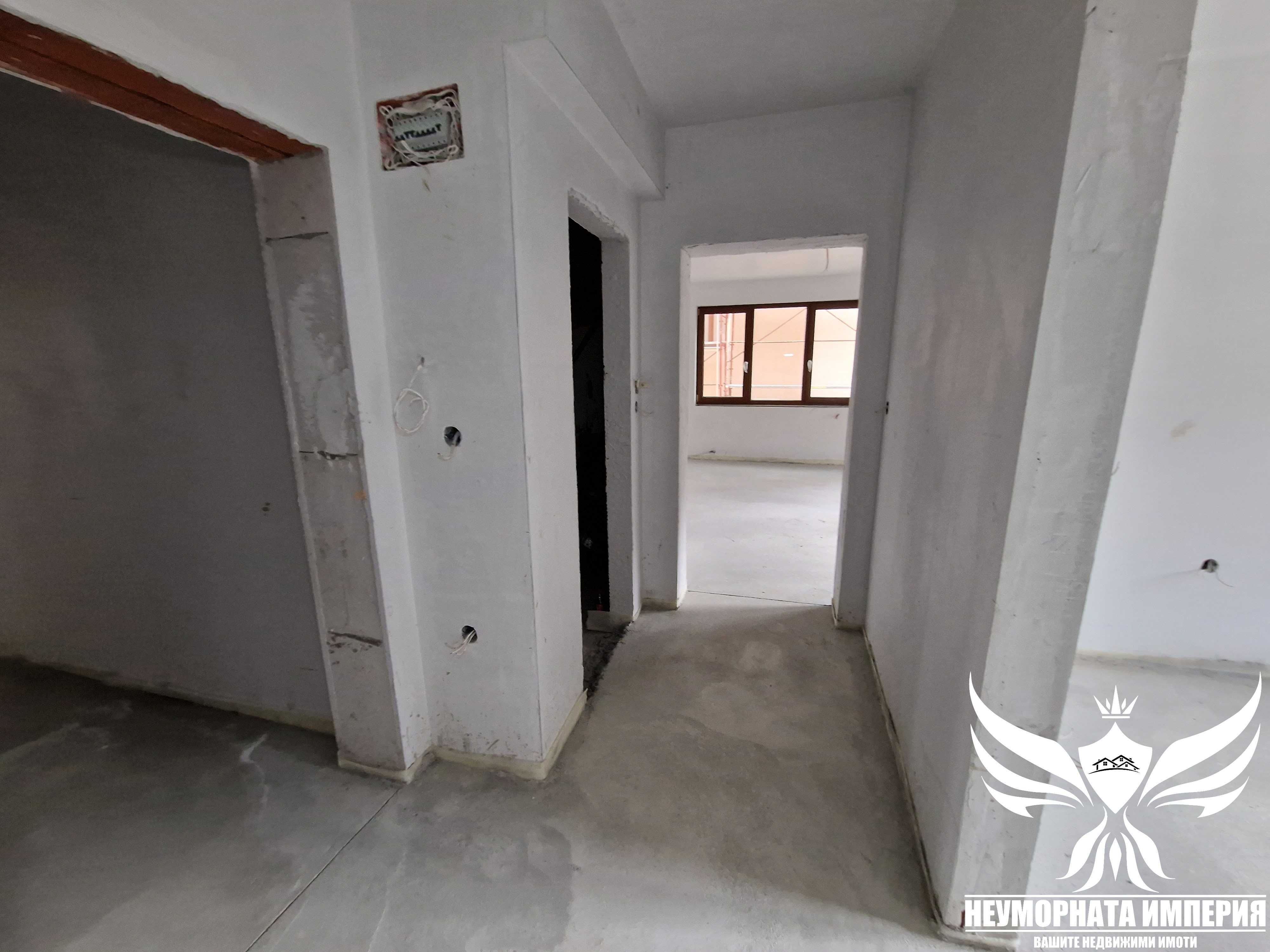 Продавам нов тристаен 92кв. ет. 2 в гр.Асеновград, кв.Стадиона