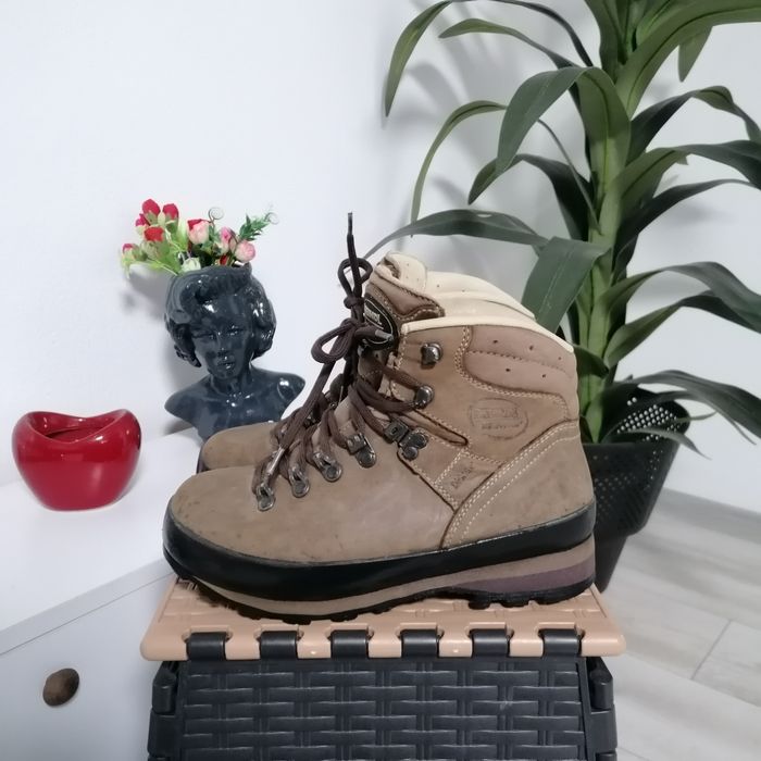 Ghete damă drumeție, munte, Meindl