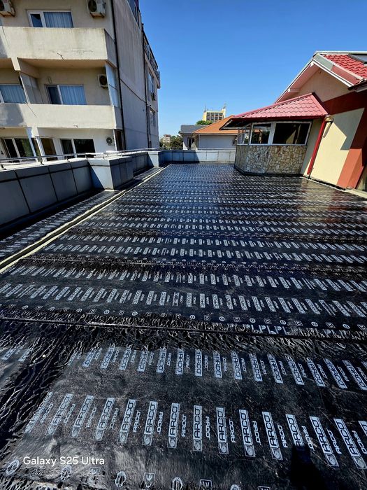 hidroizolații / reparații acoperiș / terase / balcoane