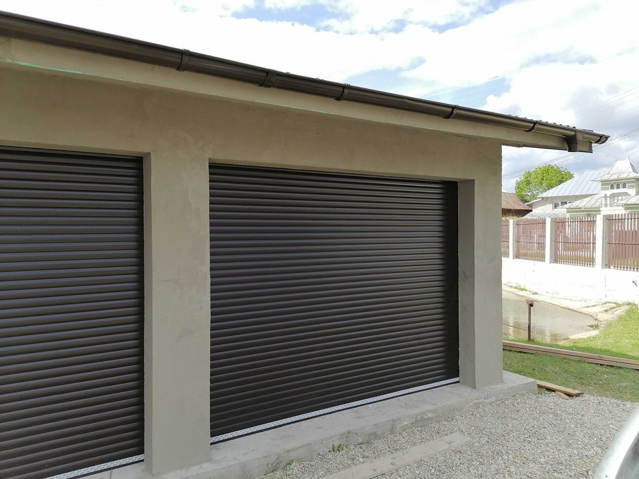 Usi garaje, tip-Rulou-cu lamele din - Aluminiu