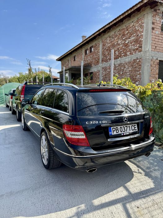 Предна и задна и прагове броня MERCEDES W204