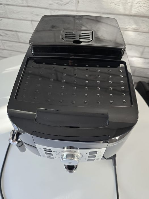Delonghi magnifica S (nou)