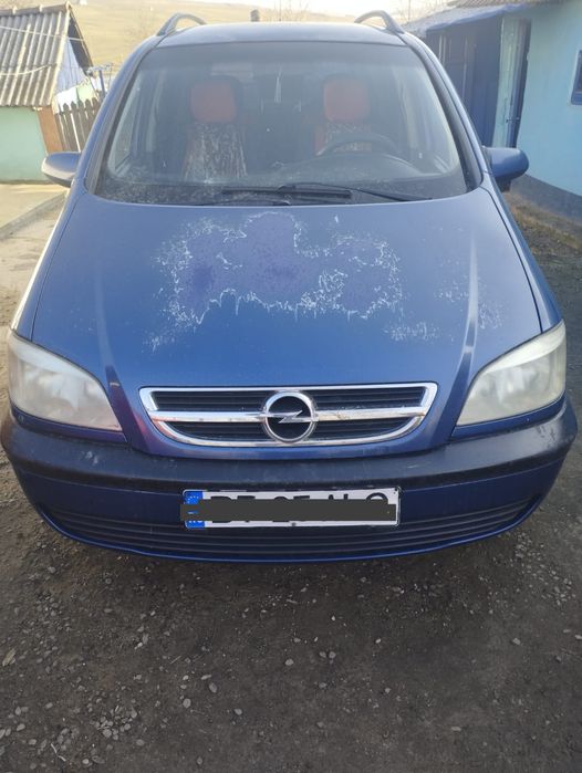 Vând Opel Zafira 1.8 Benzină.