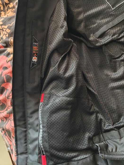 Кожено яке за мотор с гърбица Richa Stradale