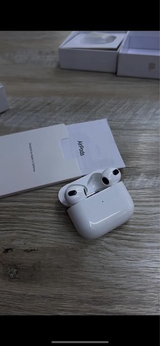 Продается AirPods 3