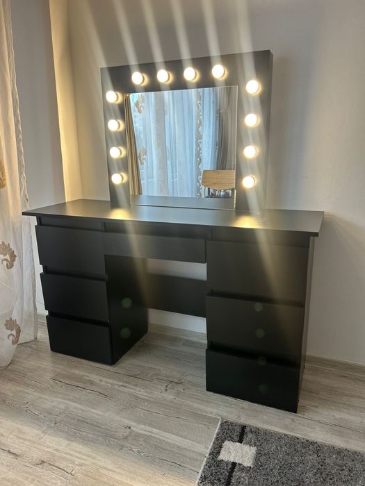 Masa de machiaj de vanzare