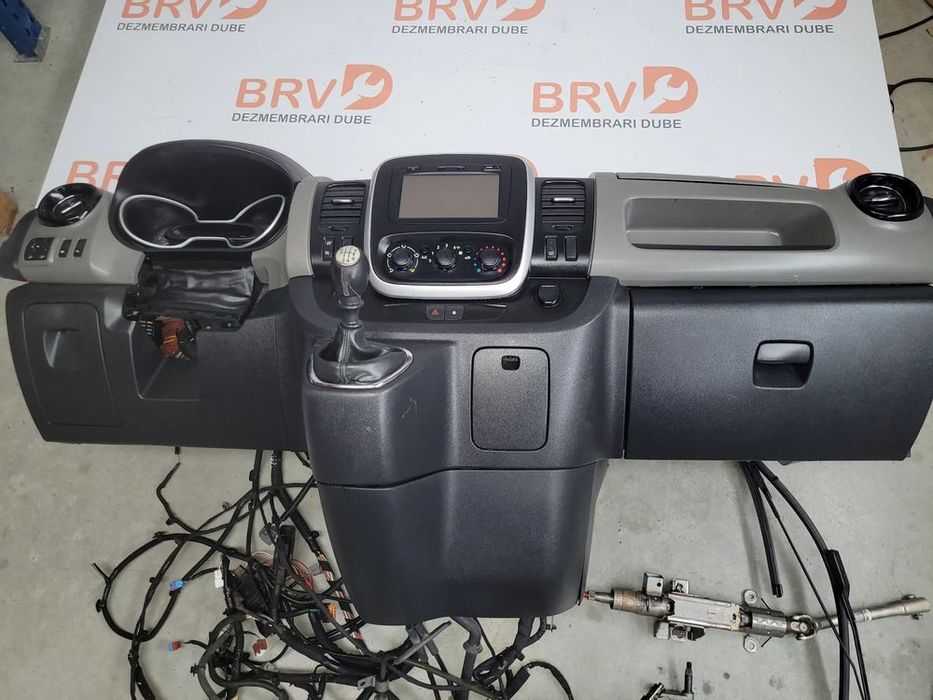 Kit complet de schimbare volan pe stanga model cu AC pentru Renault Tr
