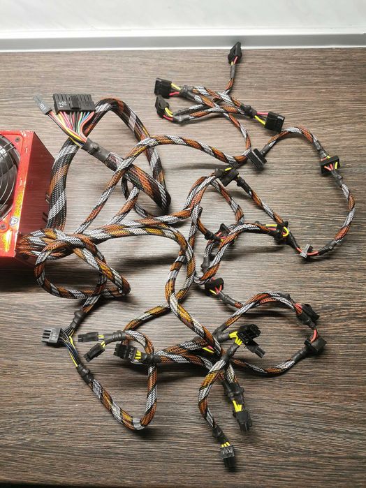 ATX Power Supply 700 Watt